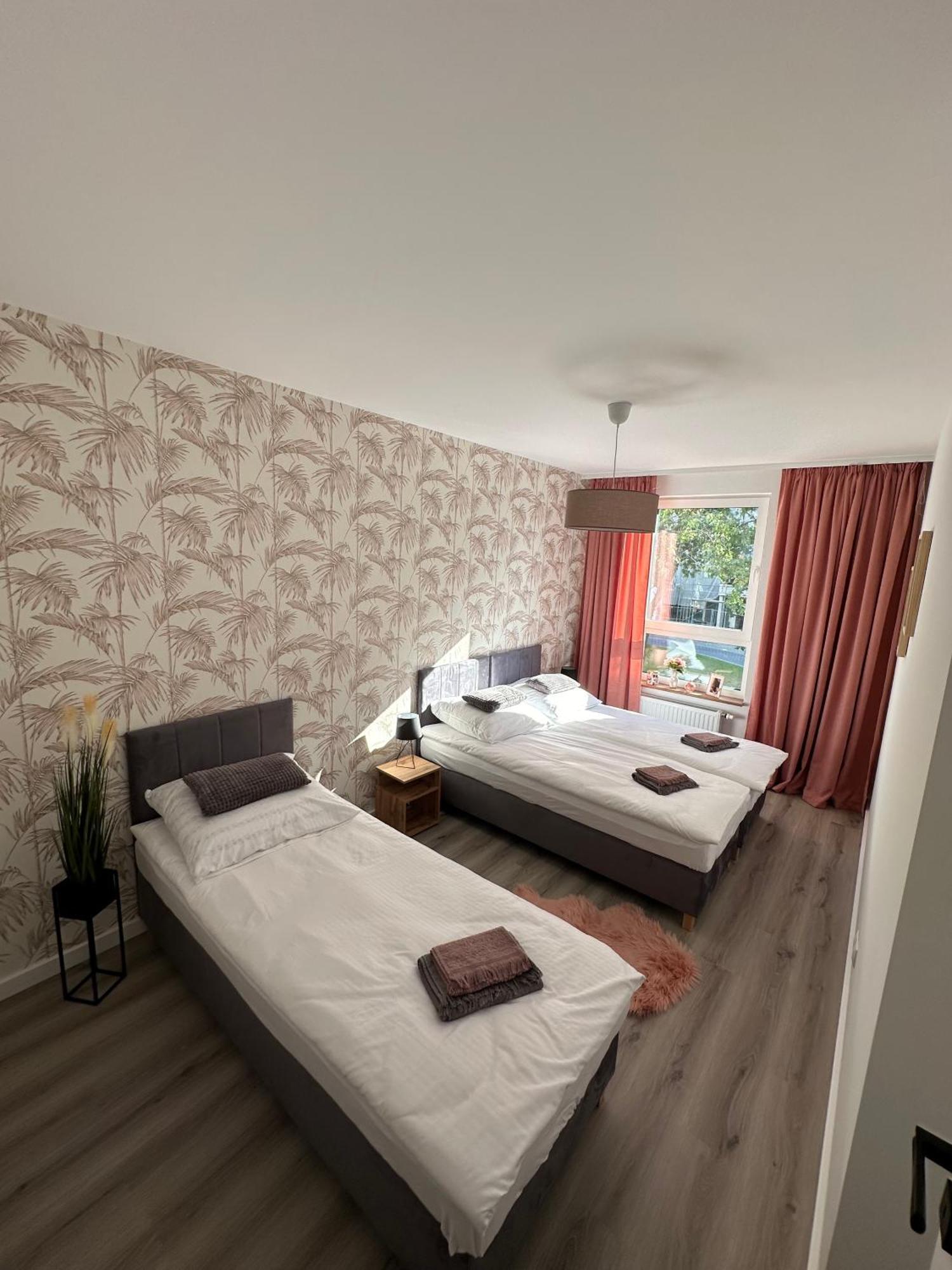 Skytravel 26 Apartament Pileckiego Nowy Dwor Mazowiecki Airport Modlin 24H מראה חיצוני תמונה