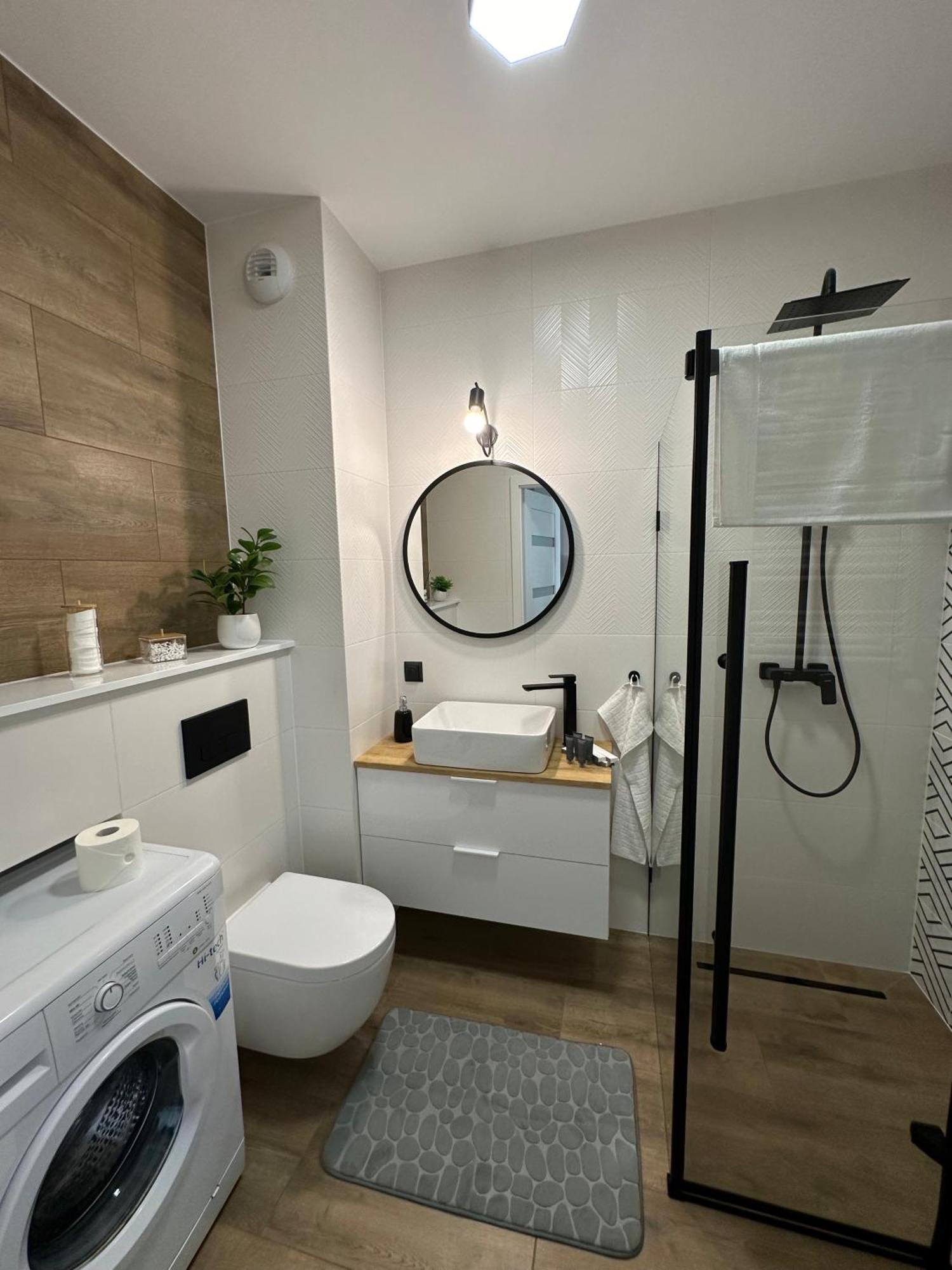 Skytravel 26 Apartament Pileckiego Nowy Dwor Mazowiecki Airport Modlin 24H מראה חיצוני תמונה